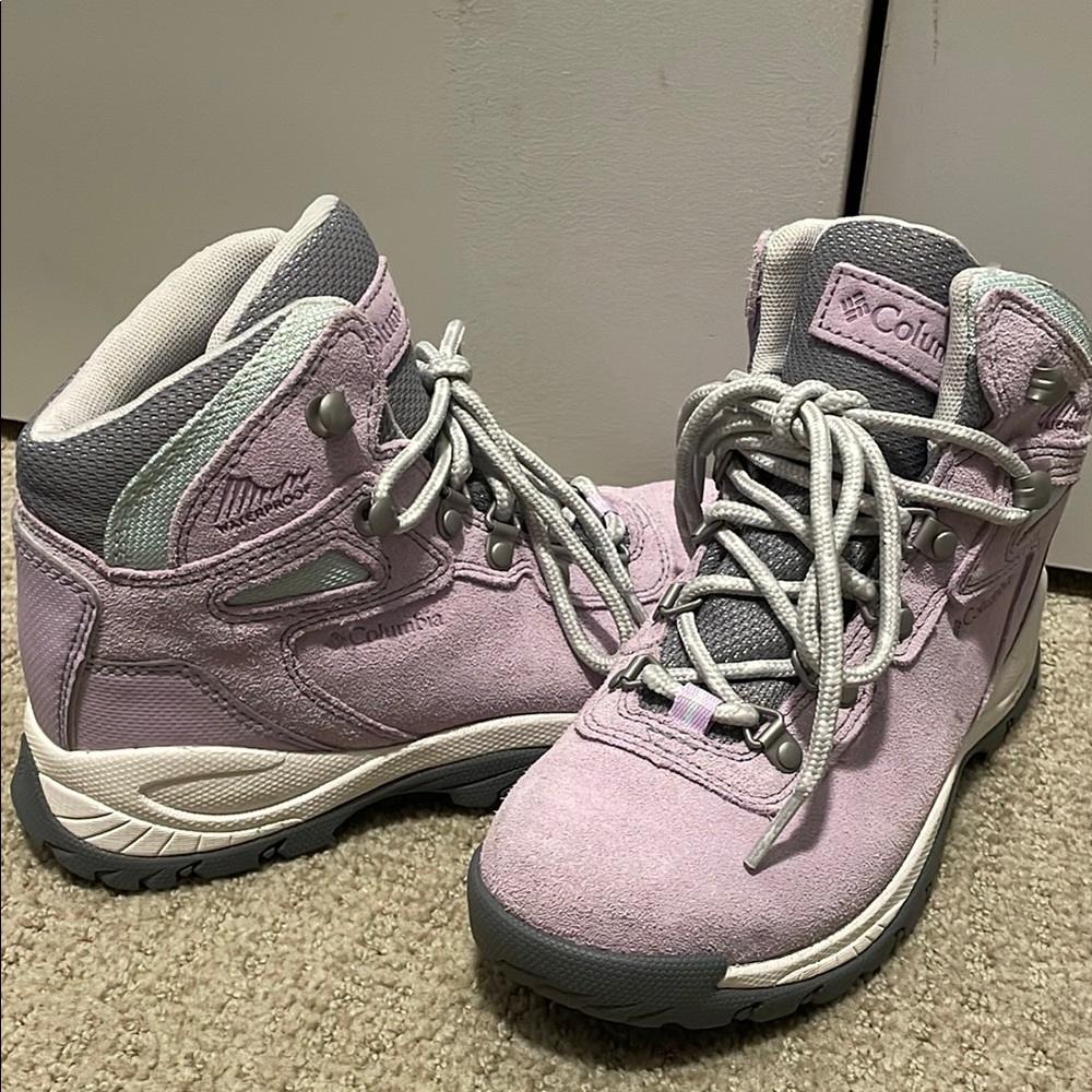 Columbia Light Purple and Gray Suede Hiking Boots (Newton Ridge Plus)